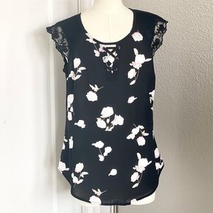 🩶 Candies Flutter Sleeve Blouse XS